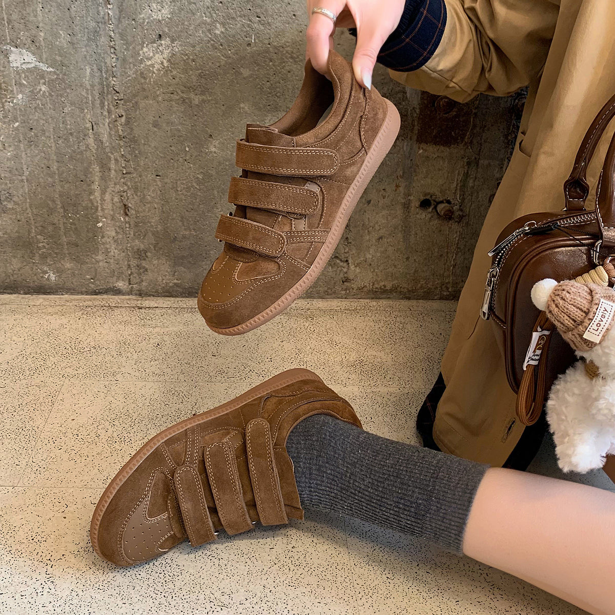Women's Cow Suede Velcro Sneakers Casual Low Top Retro Platform Trainers