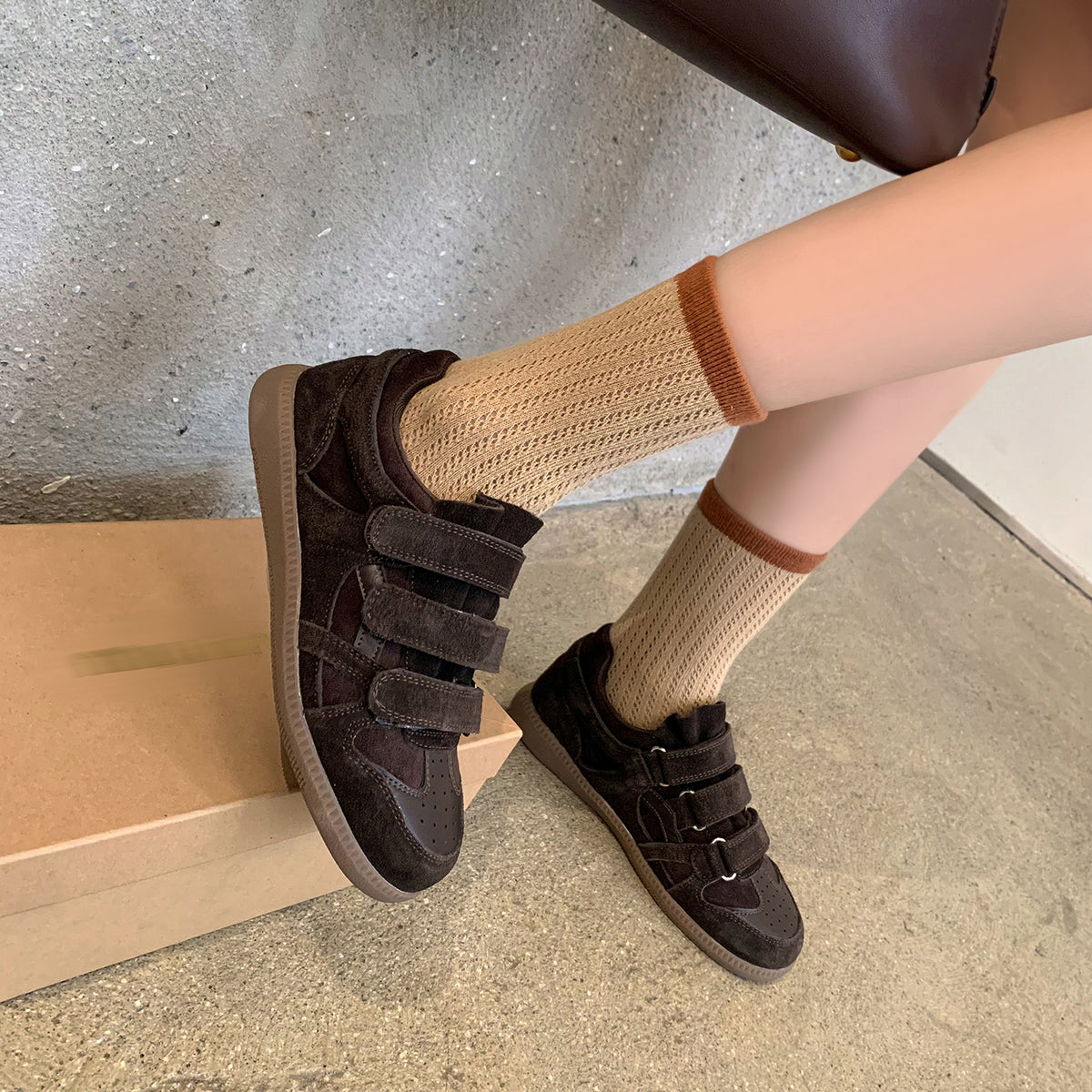 Women's Cow Suede Velcro Sneakers Casual Low Top Retro Platform Trainers