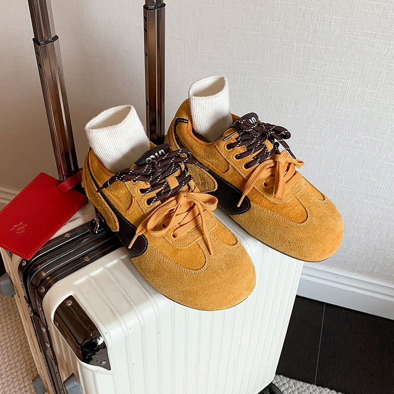 Women‘s Retro Cow Suede Sneakers Vintage Round Toe Double Lace-up Quilting Low Top Flats