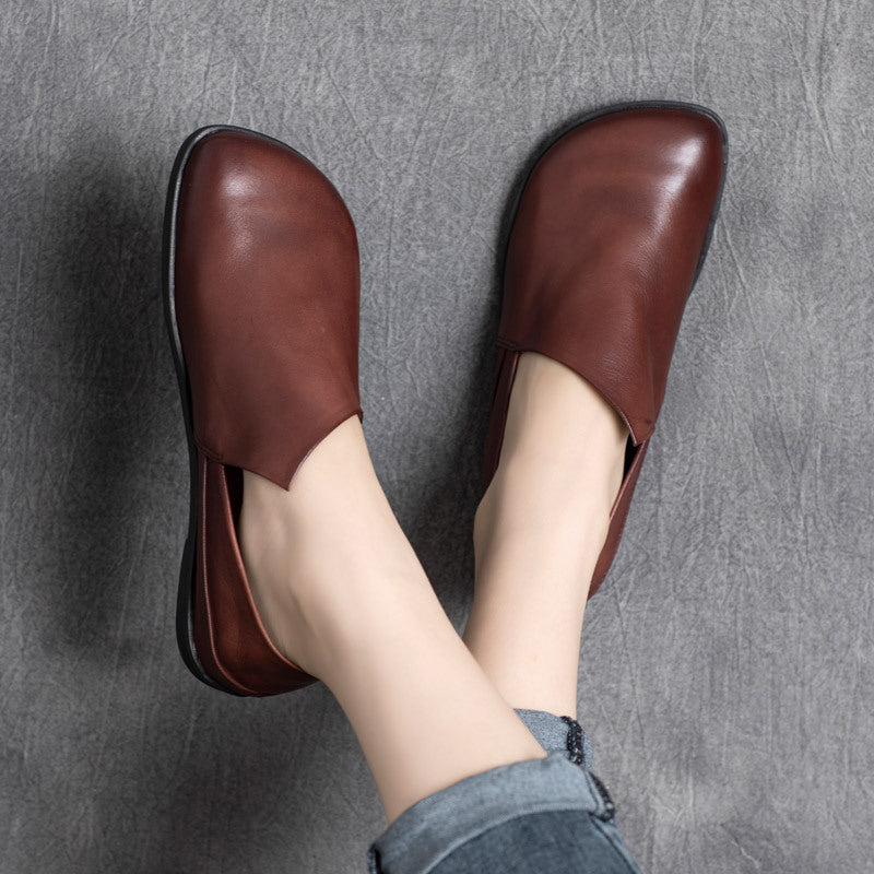 Women's Casual Comfortable Round Toe Flat Slip-On Leather Shoes