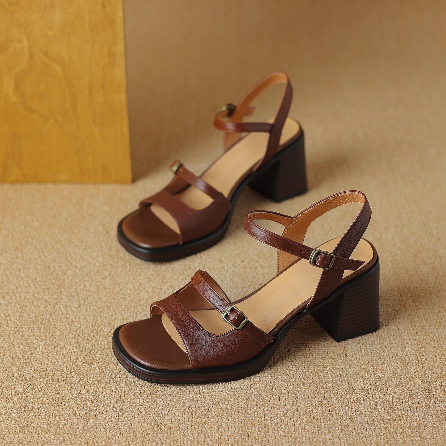 Women's Retro Leather Open-Toe Block Heel Sandals – Vintage Style