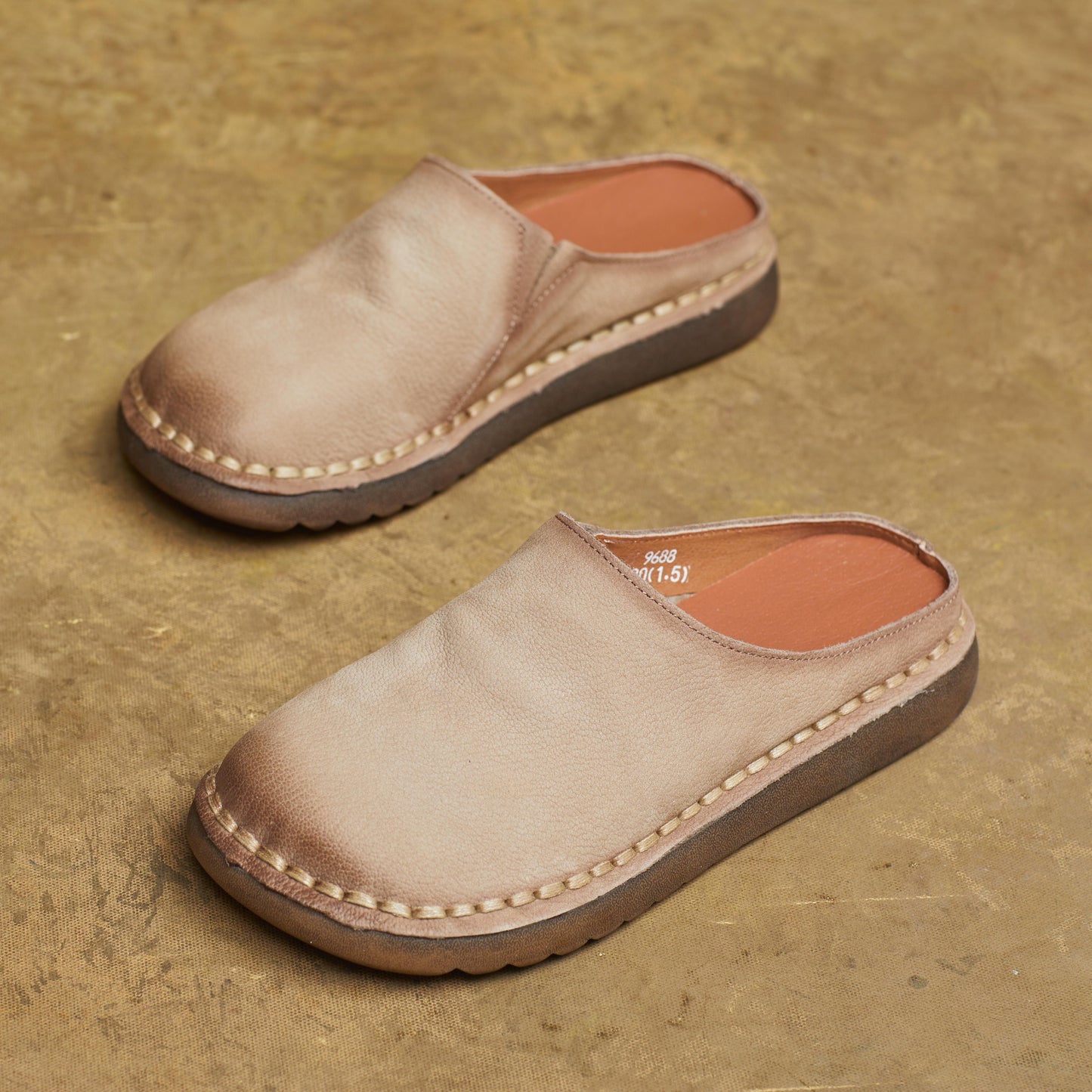 Women's Handmade Leather Minimalist Round Toe Mule Shoes
