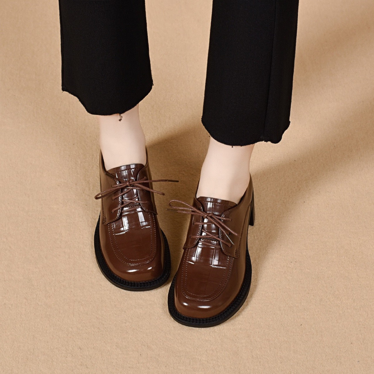 Women’s Patent Leather British Style Lace-Up Block Heel Loafers – Mid Heel Shoes