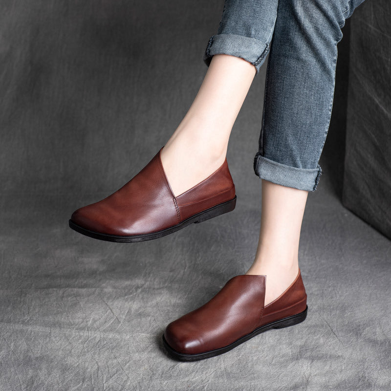 Women's Casual Comfortable Round Toe Flat Slip-On Leather Shoes