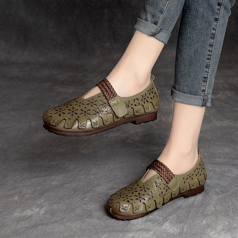 Floral Cut-out Leather Sandals - Women's Retro Round Toe Summer Walking Flats