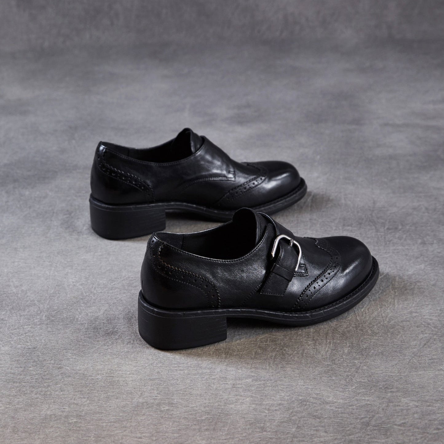 Women's Retro Leather Monk Strap Shoes Vintage Round Toe Brogue Chunky Heels
