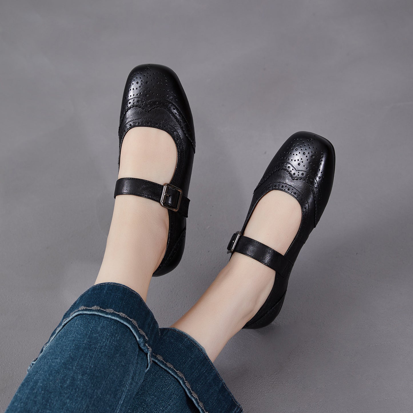 Women's Vintage British Style Leather Mary Janes - Hand-Punched Brogue Details - Soft Walking Shoes