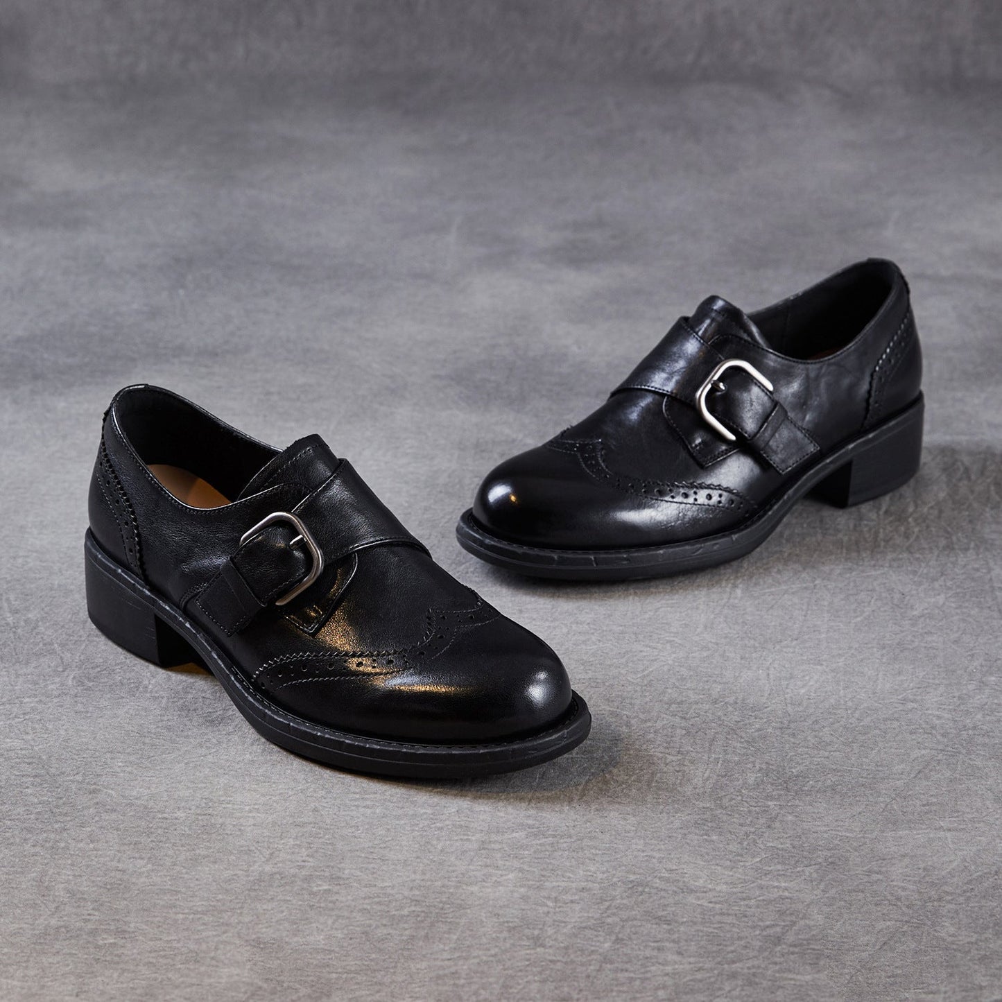Women's Retro Leather Monk Strap Shoes Vintage Round Toe Brogue Chunky Heels