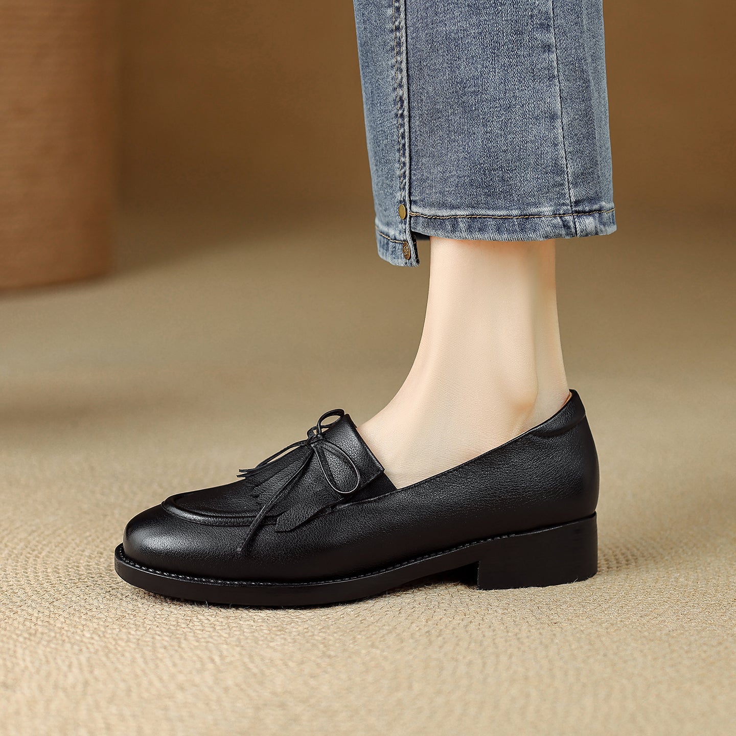 Women's Leather Tassel Loafers Classic British Style Commuter Flats