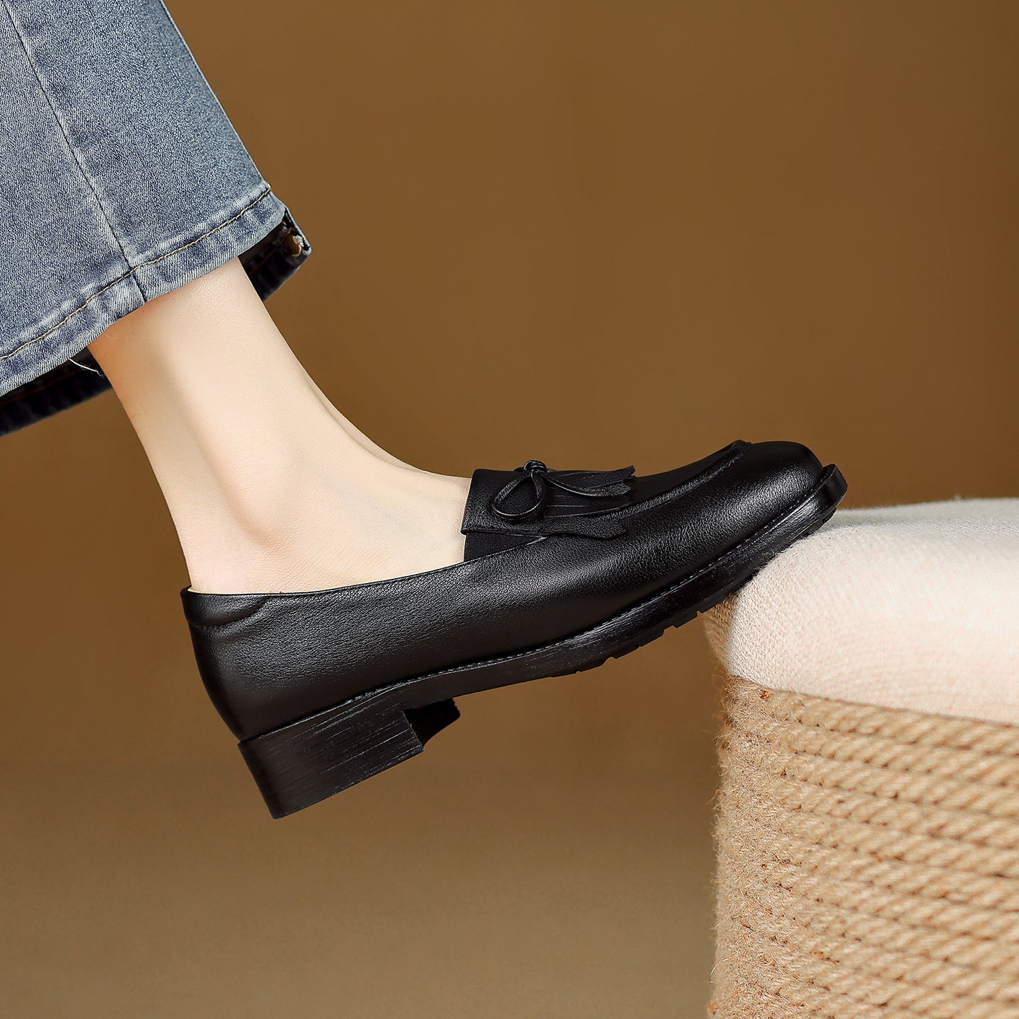 Women's Leather Tassel Loafers Classic British Style Commuter Flats