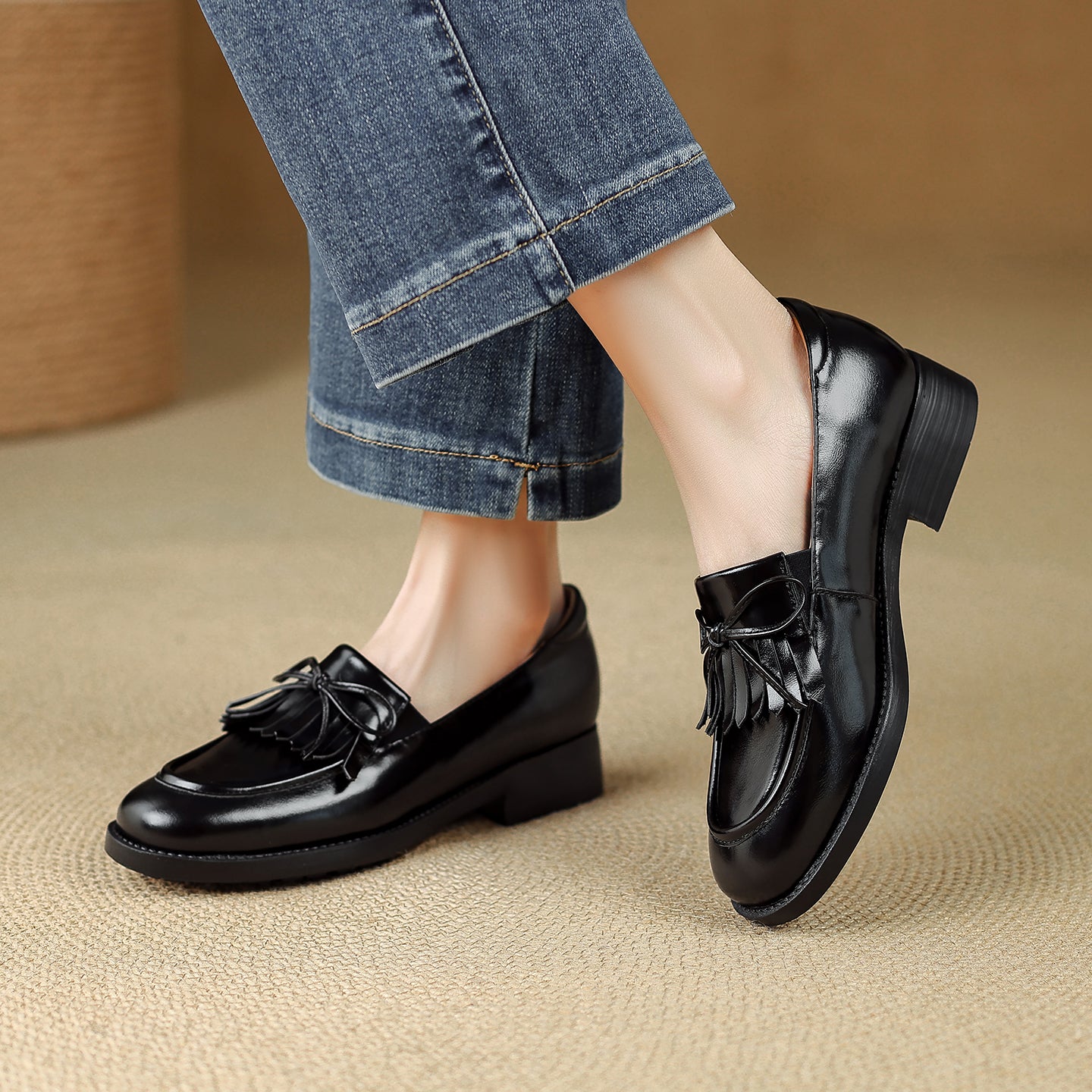 Women's Leather Tassel Loafers Classic British Style Commuter Flats