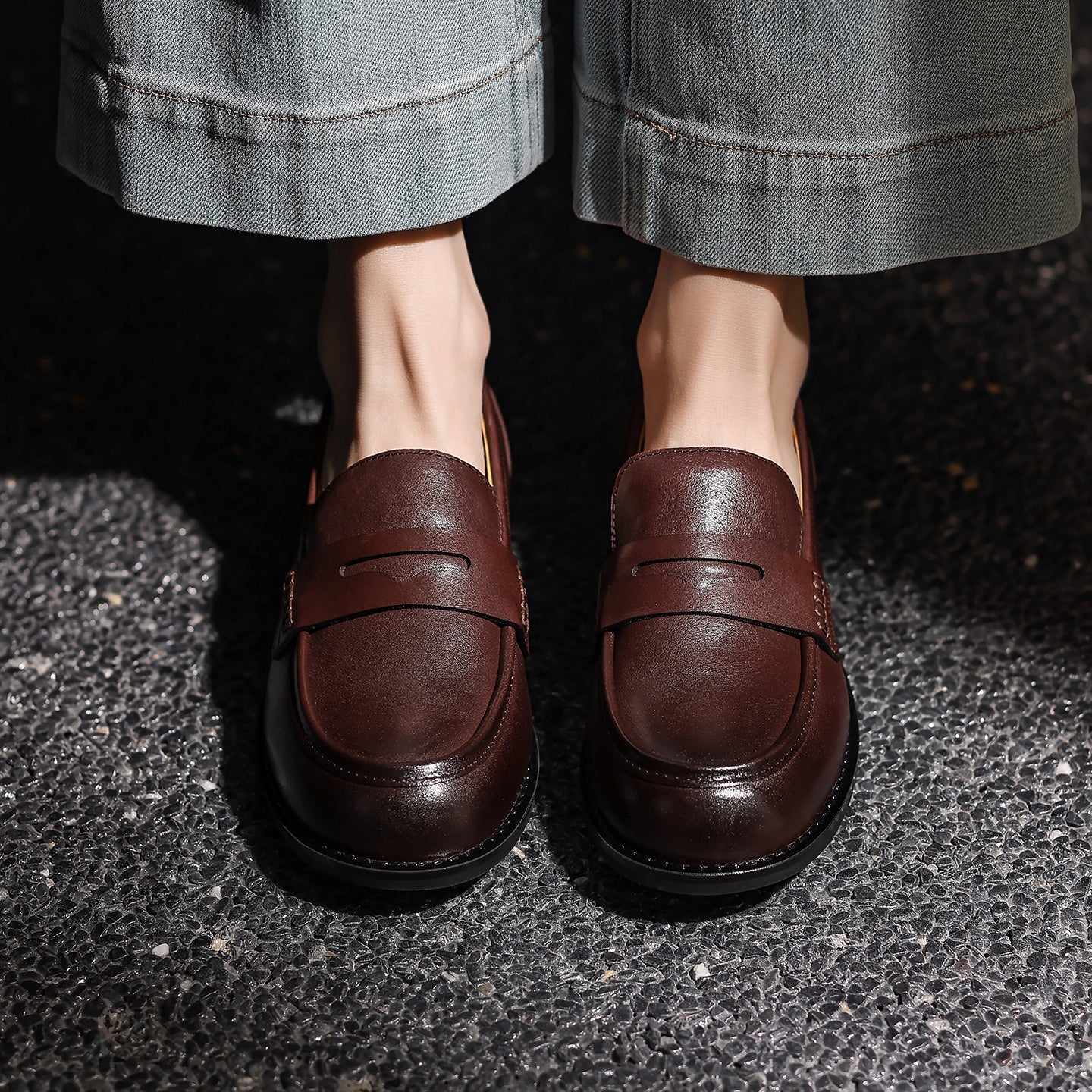 Women's Retro Leather Loafers Vintage Round Toe Slip-on Penny Flats