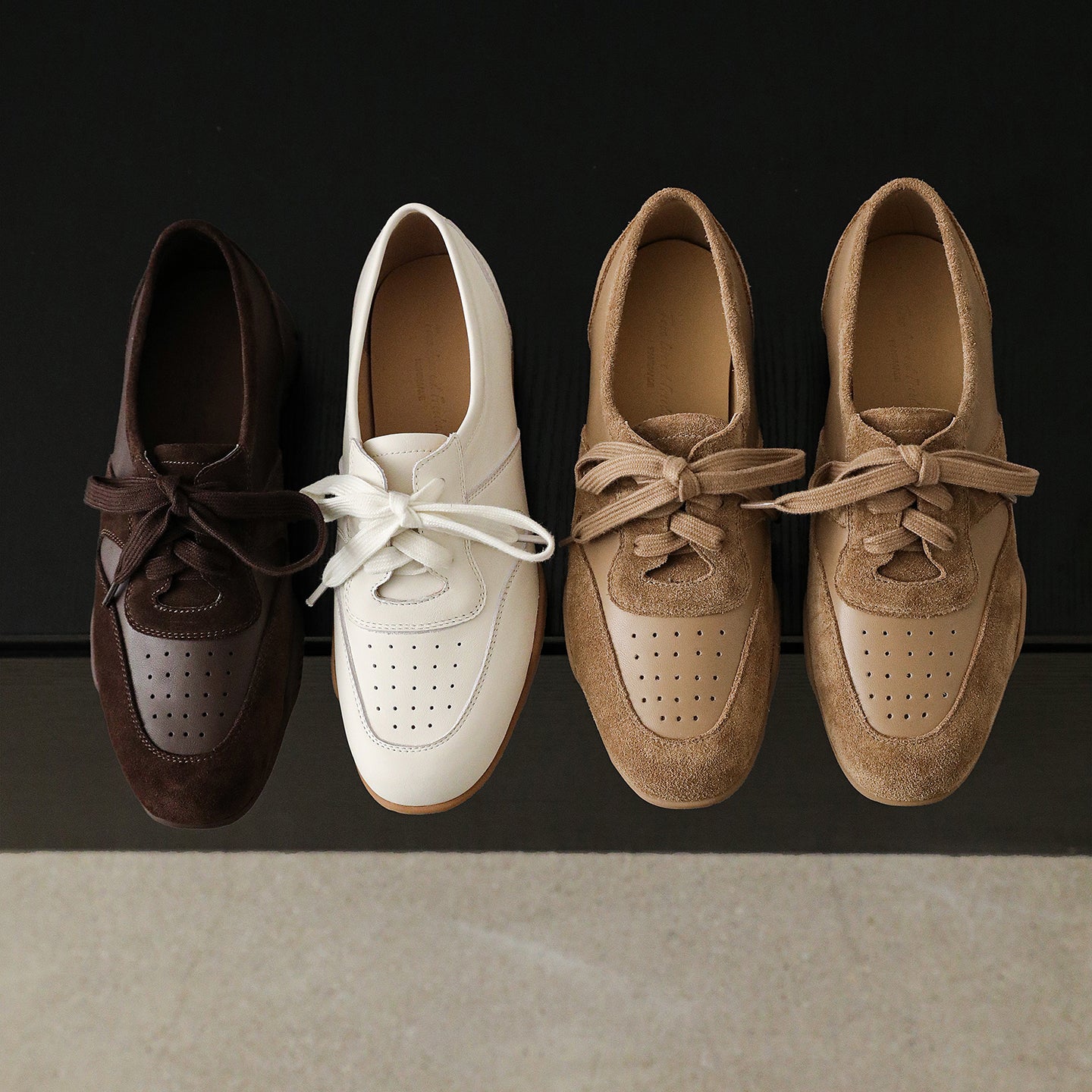 Women's Retro Patchwork Sneakers Vintage Round Toe Perforated Lace-up Flats