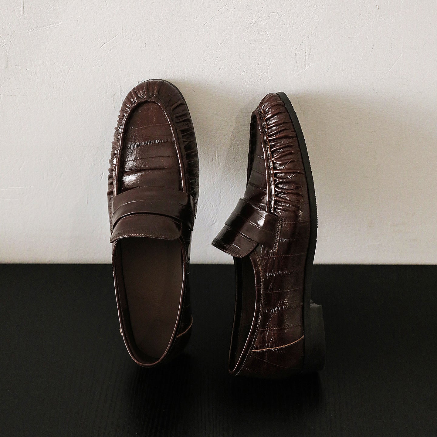 Women's Retro Cowhide Loafers Vintage Round Toe Ruched Penny Slip-on Driving Flats