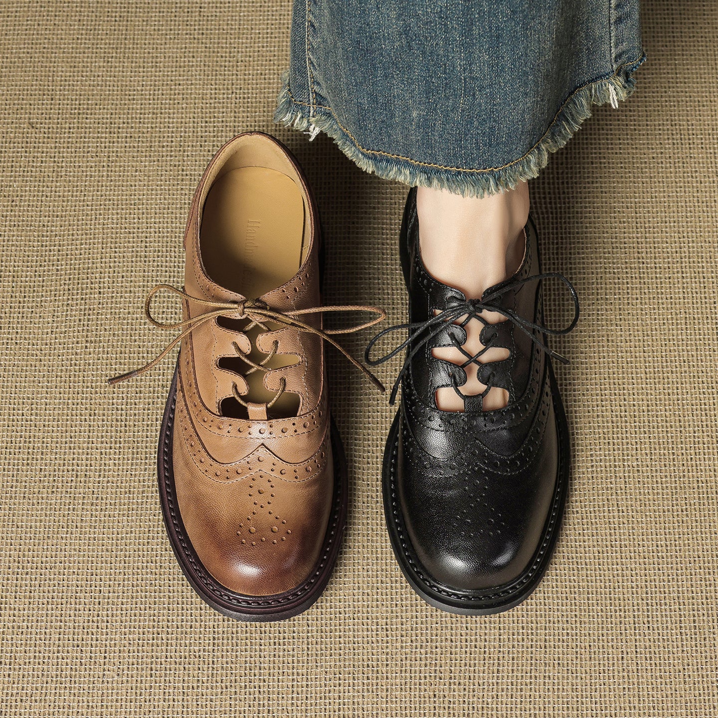 Women's Retro Cowhide Brogues Vintage Round Toe Cutout Lace-up Block Heel Oxfords