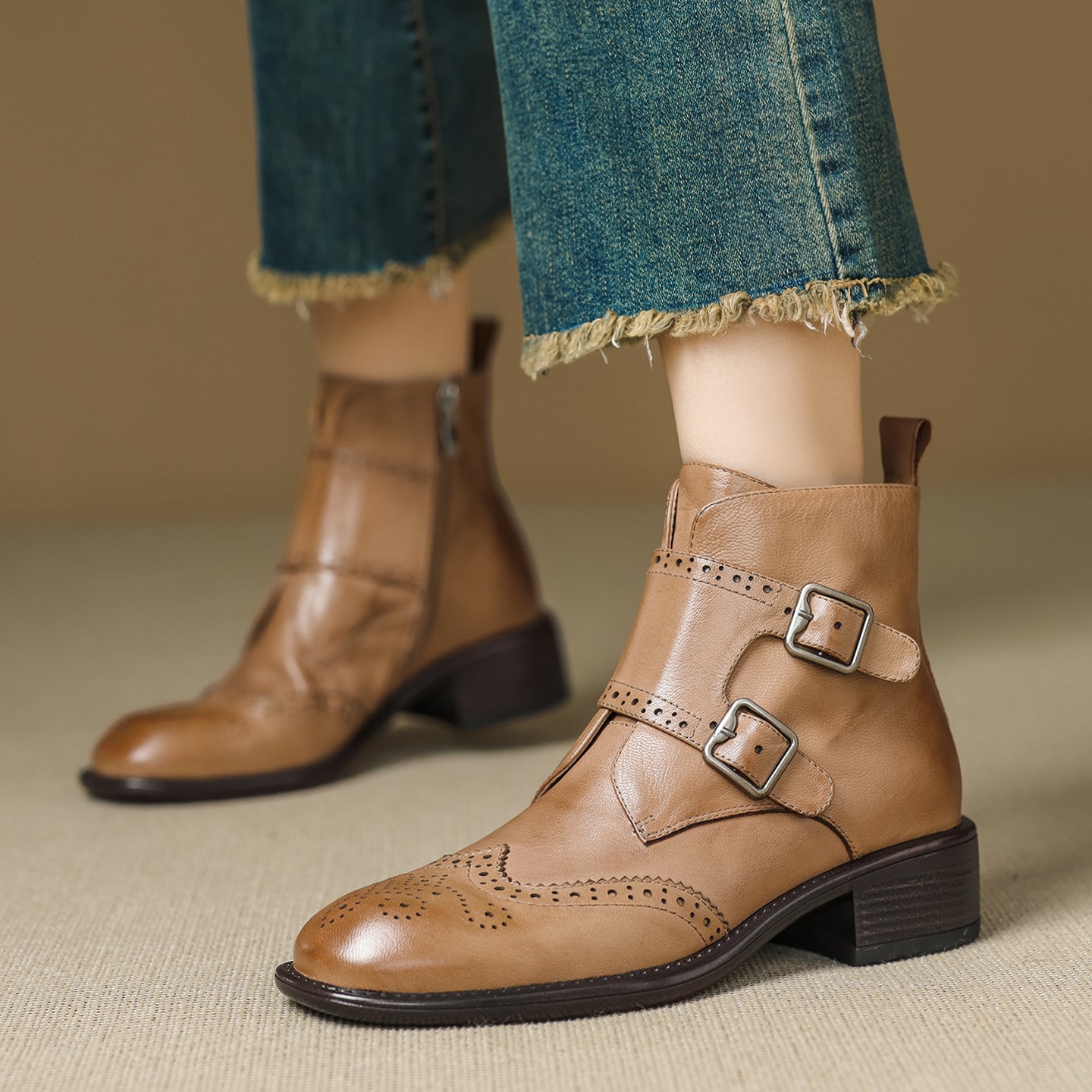 Women's Retro Cowhide Ankle Boots Vintage Brogue Round Toe Double Buckle Zipper Booties