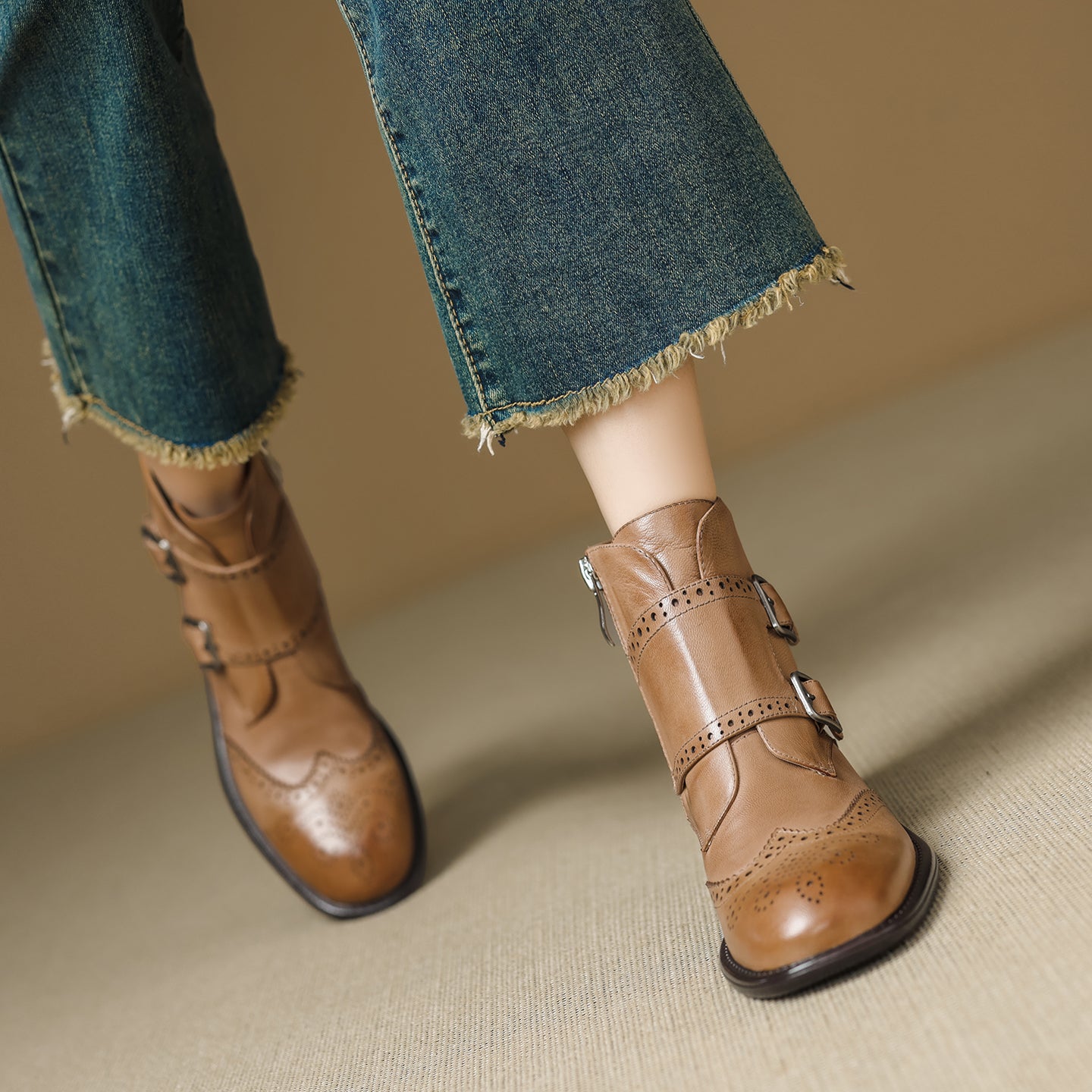 Women's Retro Cowhide Ankle Boots Vintage Brogue Round Toe Double Buckle Zipper Booties