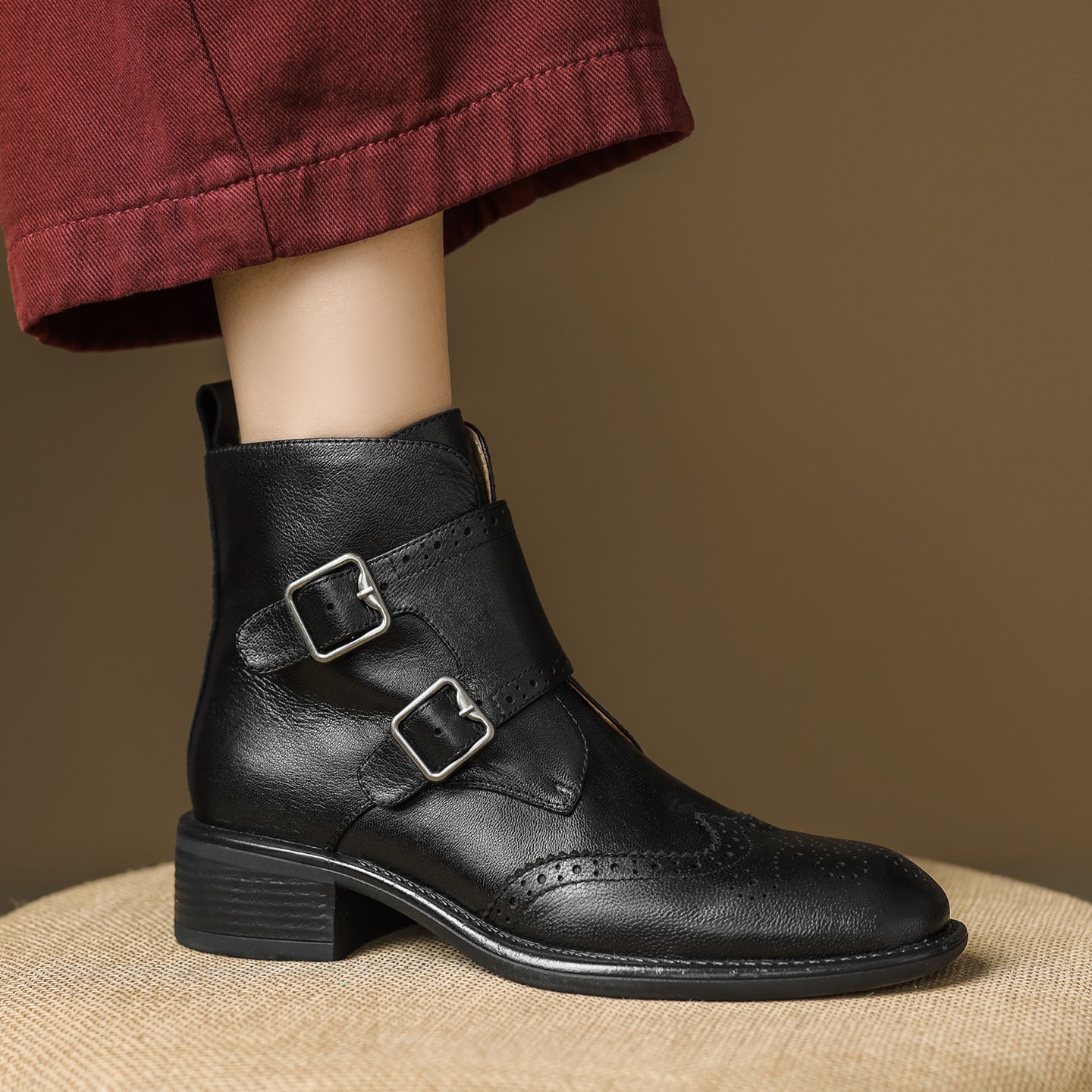 Women's Retro Cowhide Ankle Boots Vintage Brogue Round Toe Double Buckle Zipper Booties