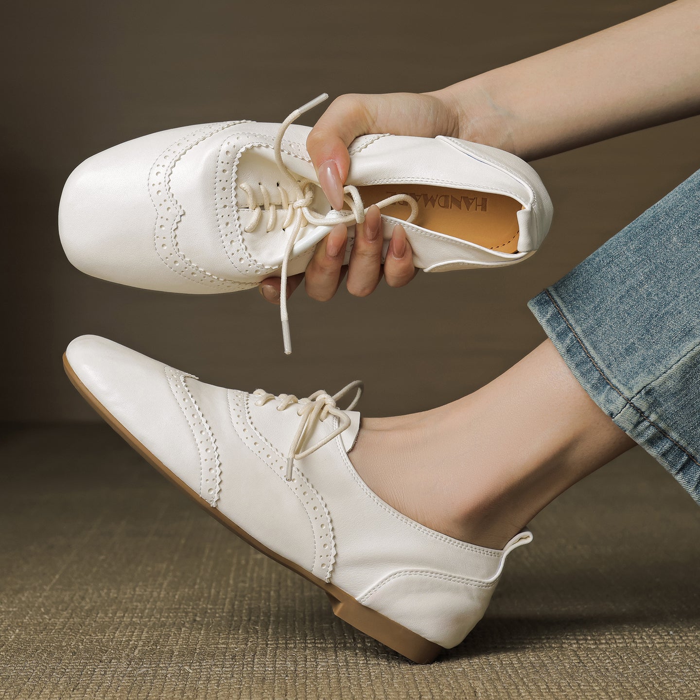Women's Retro Leather Brogue Shoes Vintage Square Toe Lace-up Oxford Flats