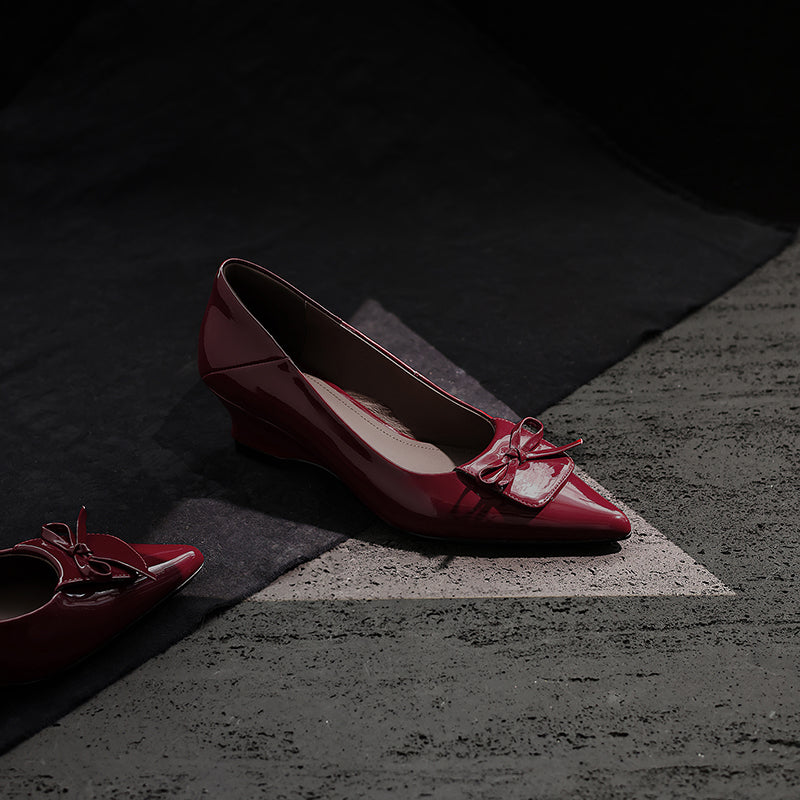 Women's Retro Patent Leather Pumps Vintage Pointed Toe Bow Wedge Heels