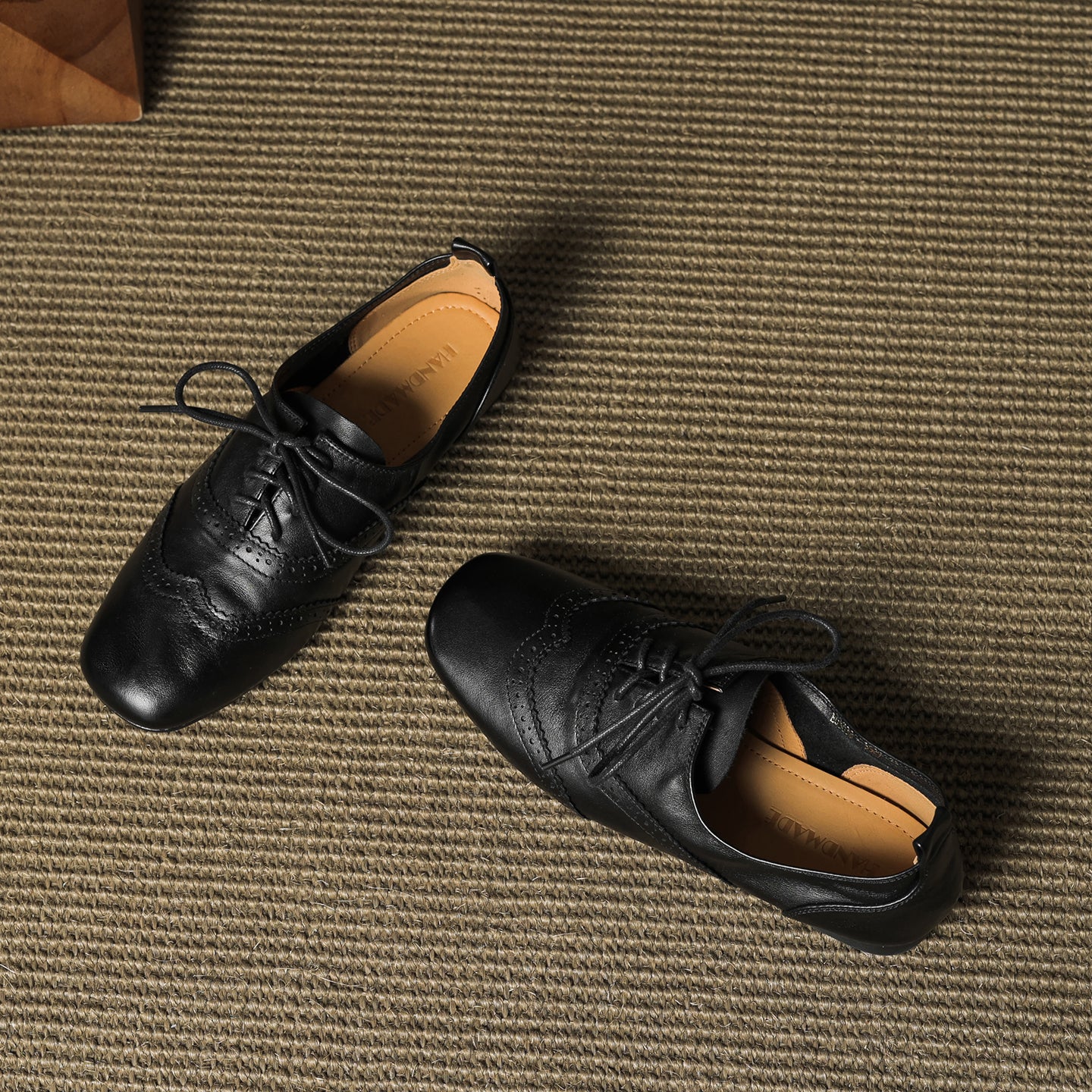 Women's Retro Leather Brogue Shoes Vintage Square Toe Lace-up Oxford Flats