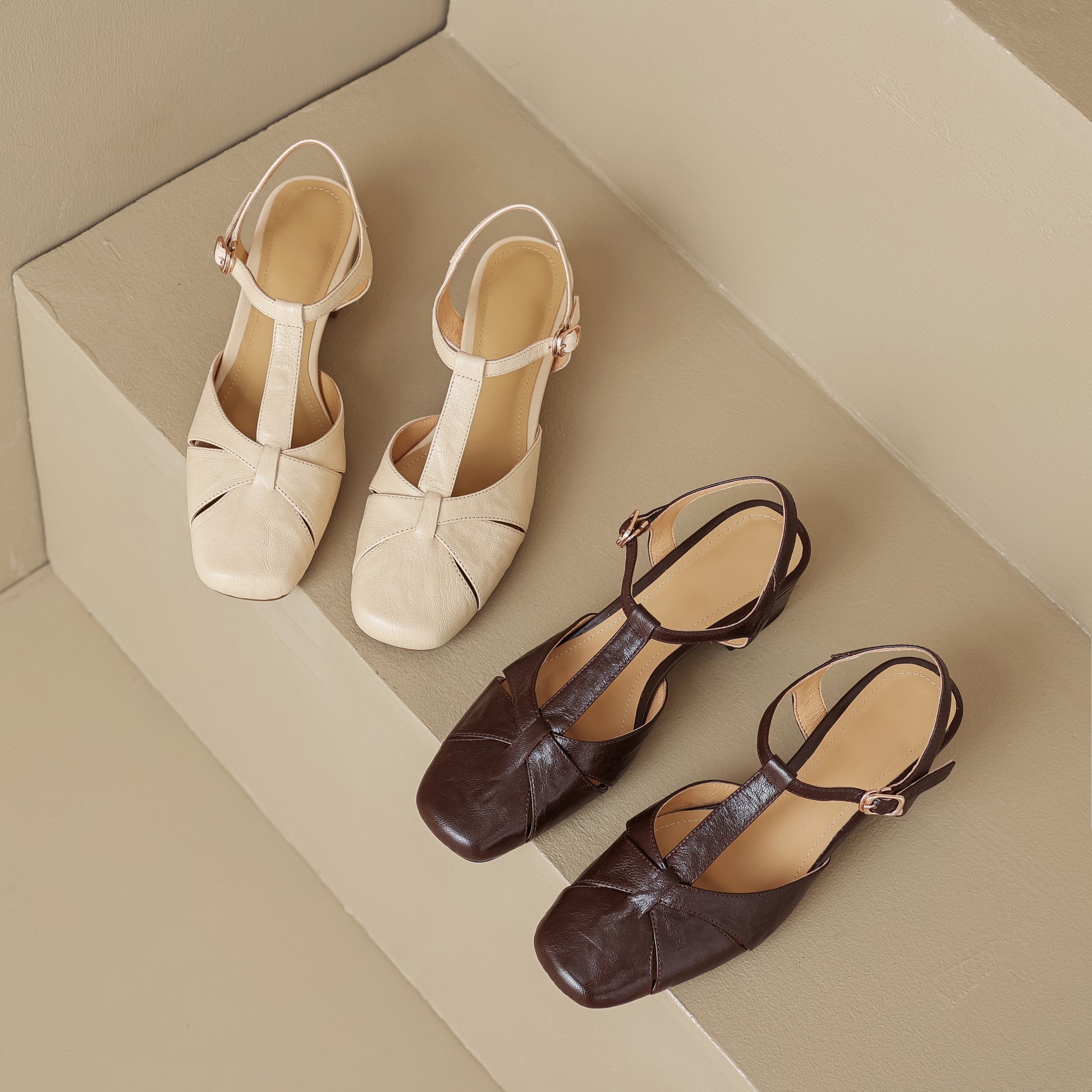 Women's Closed Toe Open Heel Retro T-Strap Buckle Chunky Sandals - RetroStep