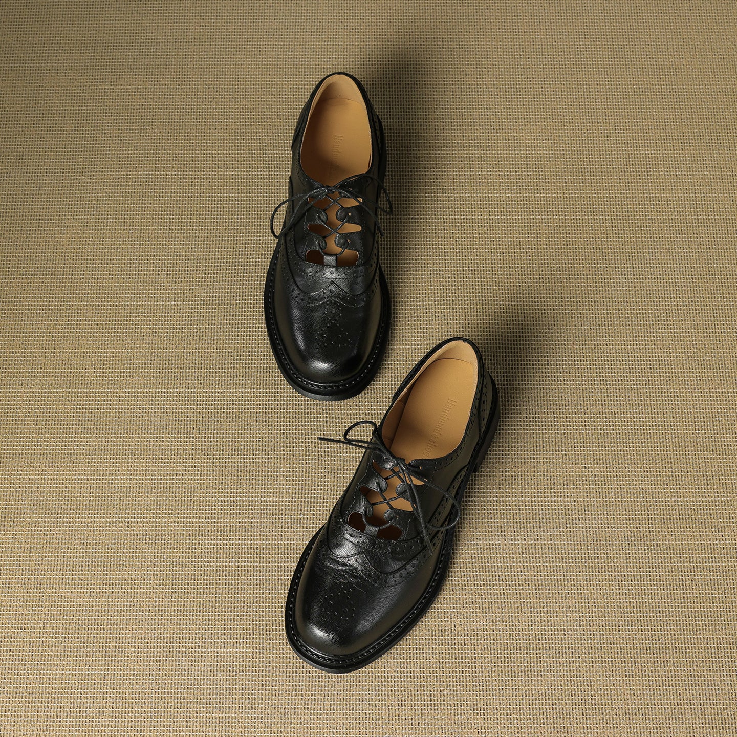 Women's Retro Cowhide Brogues Vintage Round Toe Cutout Lace-up Block Heel Oxfords