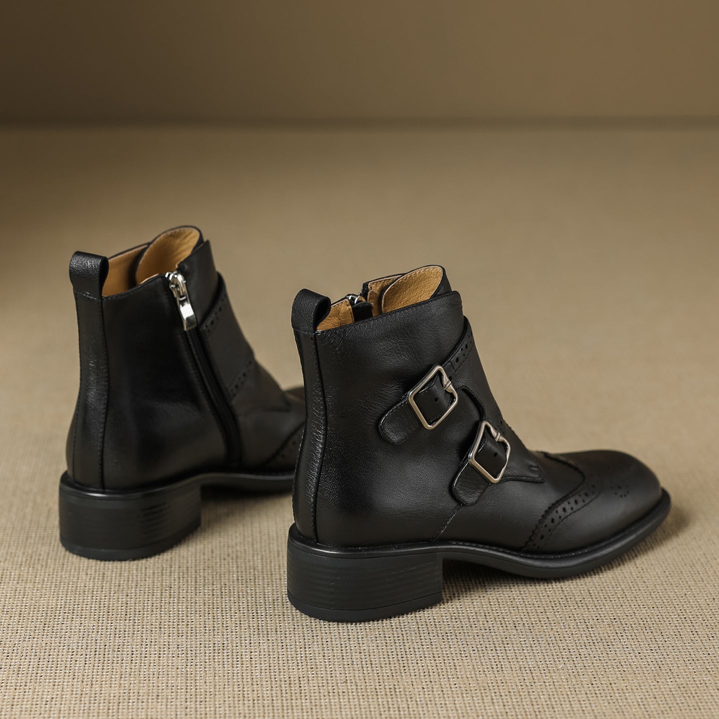 Women's Retro Cowhide Ankle Boots Vintage Brogue Round Toe Double Buckle Zipper Booties