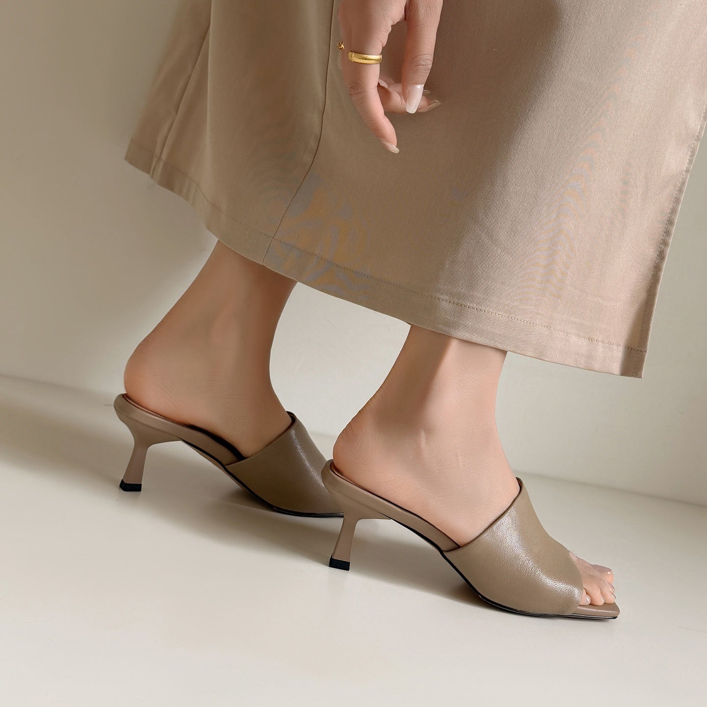 Women's Square Toe High Heel Mules Leather Open Toe Slide Sandals