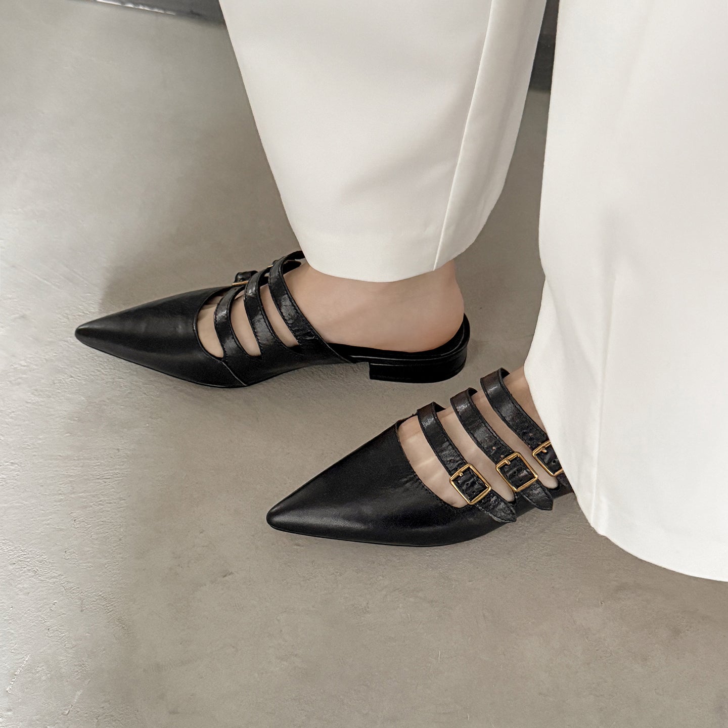 Women's Modern Leather Pointed-Toe Mules - Triple Buckle Straps - 2.5cm Low Heel