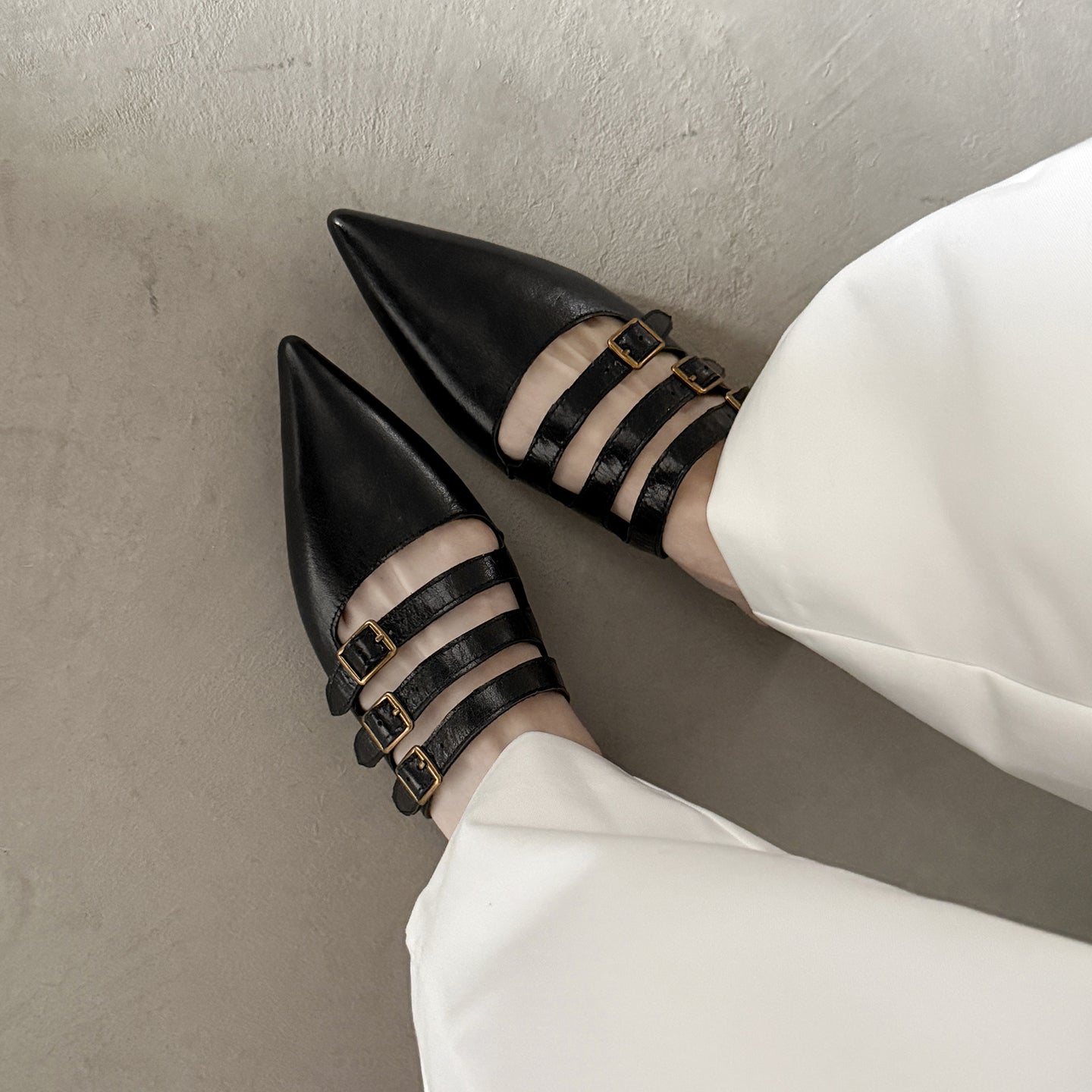Women's Modern Leather Pointed-Toe Mules - Triple Buckle Straps - 2.5cm Low Heel