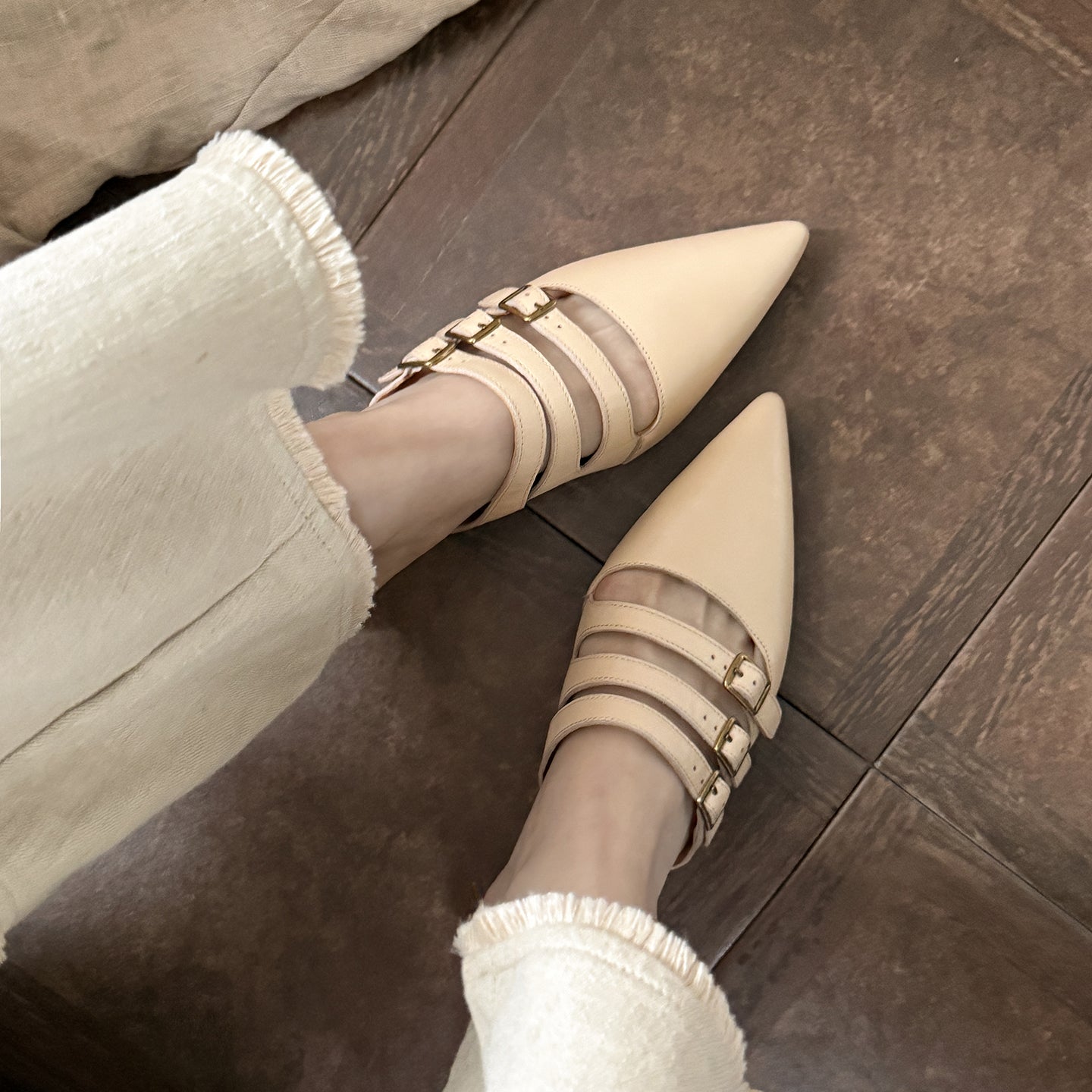 Women's Modern Leather Pointed-Toe Mules - Triple Buckle Straps - 2.5cm Low Heel