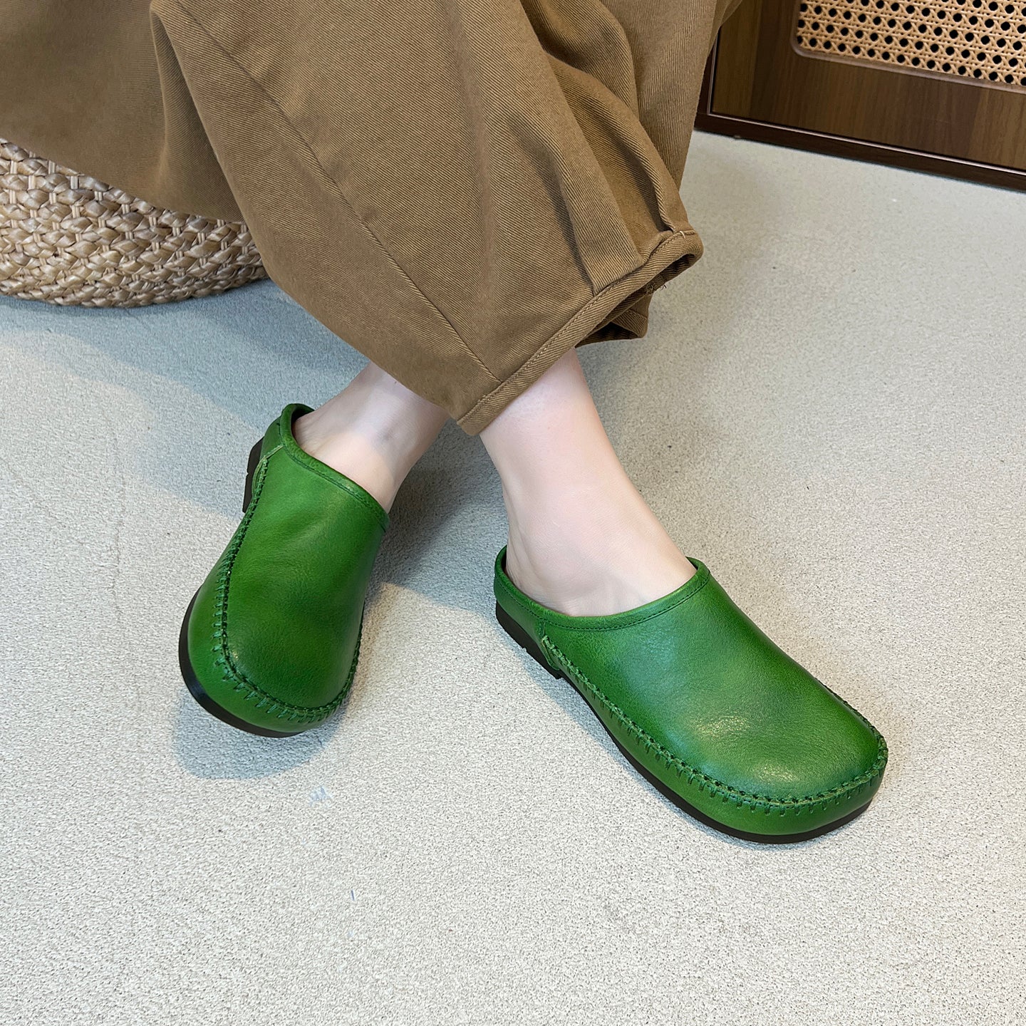 Women's Leather Flat Mules - Hand-Stitched Artisanal Design Retro Round Toe