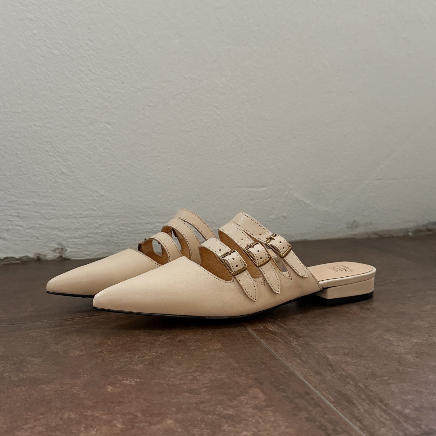 Women's Modern Leather Pointed-Toe Mules - Triple Buckle Straps - 2.5cm Low Heel