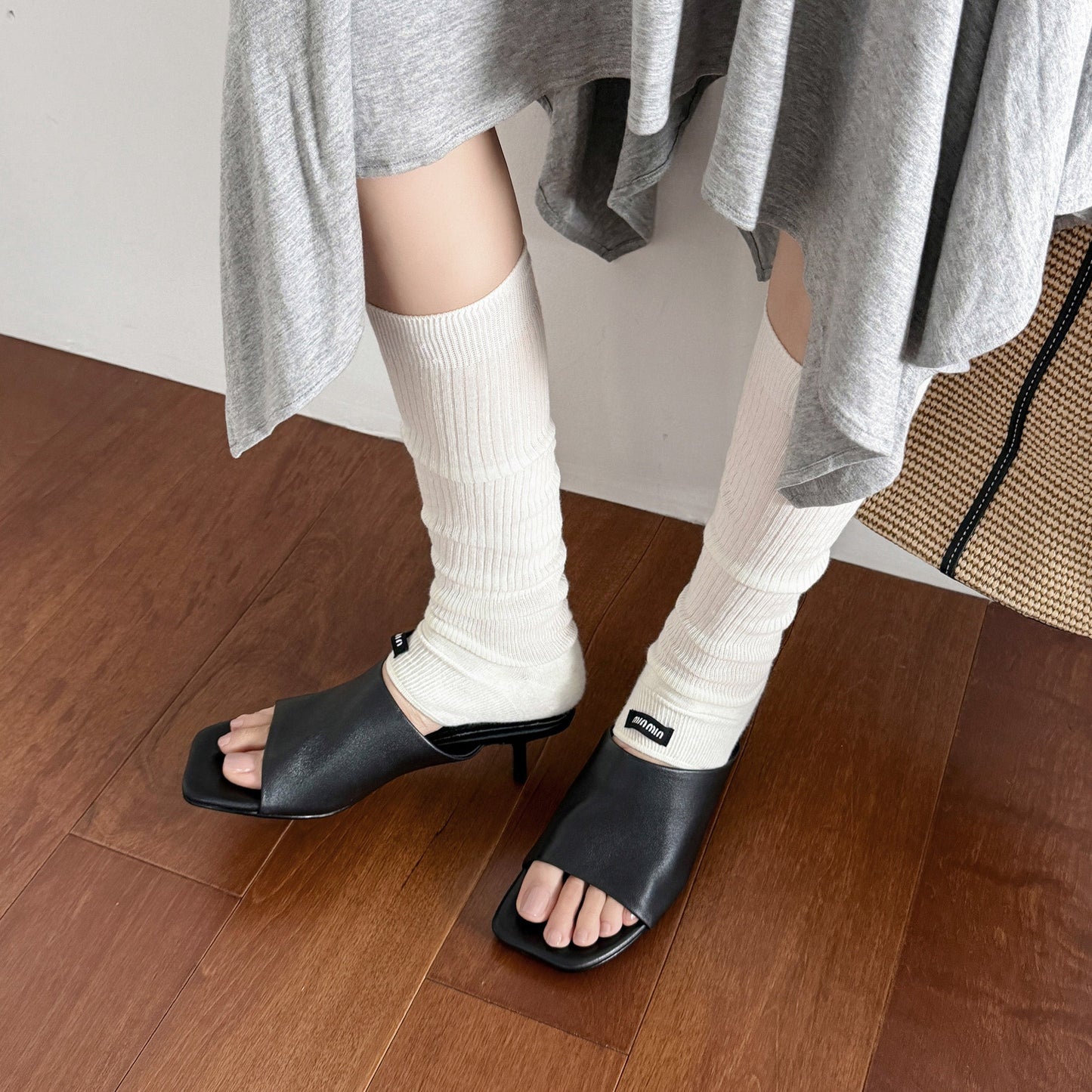 Women's Sheepskin Mules Luxury Ultra-Soft Sheepskin Slides Premium Summer Professional Footwear